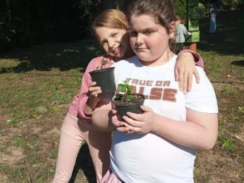 78b5caa4-9921-47d6-9ca9-5dfef7f1f2b0