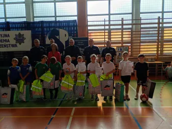 e4fa209f-f5da-4b21-9f7a-b1707b806e3a