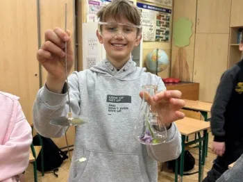 messenger_creation_12ba7ddb-f591-4b4c-bcf7-64a98d0a5401