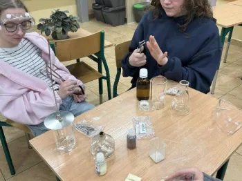 messenger_creation_82746a90-076c-4b0f-bbdd-20d0c3195575