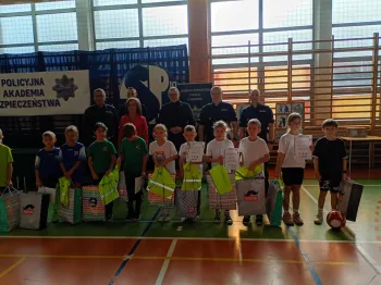 9f9386fe-e75c-4722-9c4f-46853b1c20ff